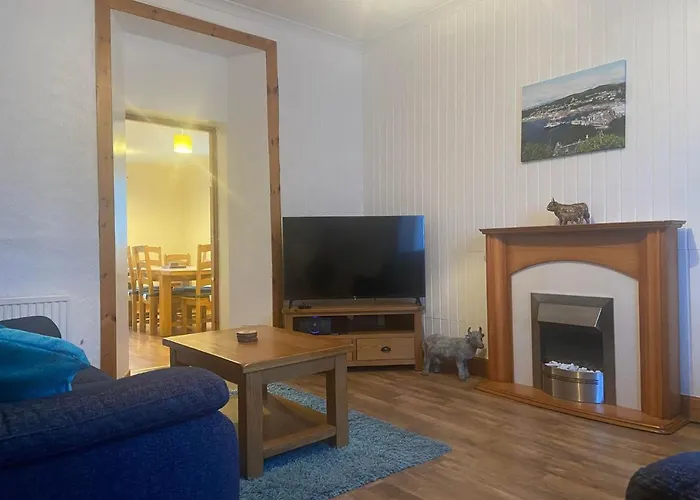 Cosy Detached House In Central Location